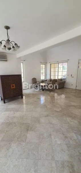 image RUMAH TAMAN GOLF LIPPO KARAWACI (2)