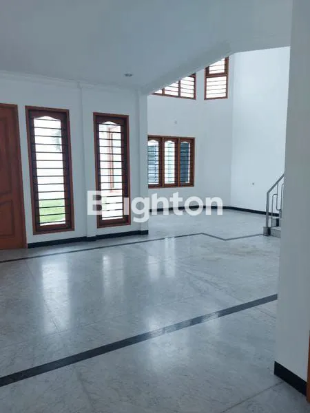 image RUMAH USAHA NOL JALAN KEMBAR RAYA DARMO PERMAI DEKAT MAYJEND JONOSEWOJO, HR MUHAMMAD, PASAR MODERN (7)