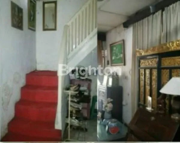 image RUMAH TUA DENGAN LINGKUNGAN KOMERSIAL DAERAH SUPER BLOK SCBD SUDIRMAN , JAKARTA SELATAN (3)