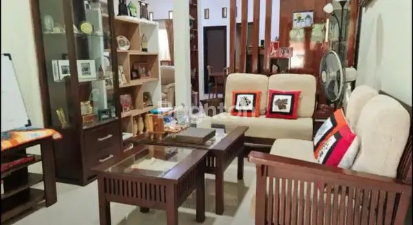 image RUMAH BAGUS DI BANYUMANIK (2)