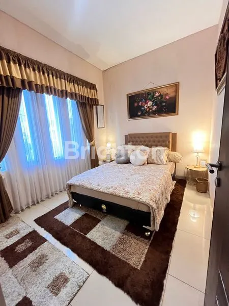 image DIJUAL RUMAH CANTIK 2 LANTAI FULL FURNISH GRAND SHARON, BANDUNG (4)