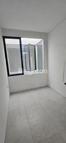 image RUMAH SIAP HUNI MANYAR TIRTOASRI DEKAT KERTAJAYA INDAH, MANYAR KERTOARJO, MANYAR, KLAMPIS, PAKUWON CITY, GALAXY MALL, RAYA MERR (7)