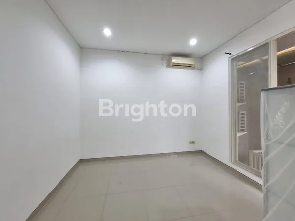 image RUMAH 2 LANTAI, LEBAR 9, DAERAH PANTAI MENTARI, LKS DKT KENJERAN, PLOSO, LEBAK, NEGO TIPIS (2)