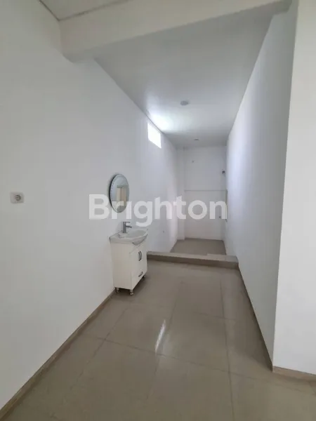 image RUMAH 2 LANTAI, LEBAR 9, DAERAH PANTAI MENTARI, LKS DKT KENJERAN, PLOSO, LEBAK, NEGO TIPIS (4)