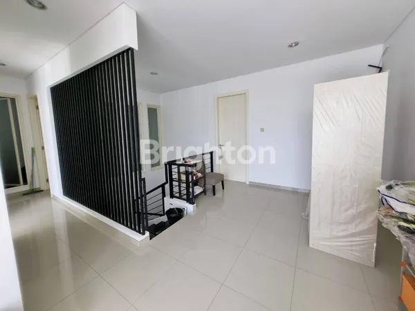 image RUMAH 2 LANTAI, LEBAR 9, DAERAH PANTAI MENTARI, LKS DKT KENJERAN, PLOSO, LEBAK, NEGO TIPIS (5)