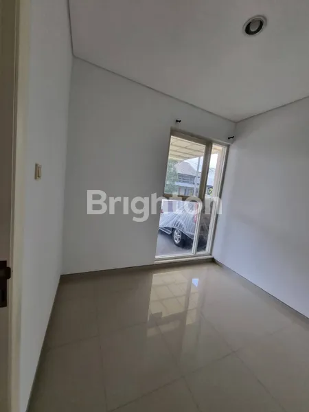 image RUMAH 2 LANTAI, LEBAR 9, DAERAH PANTAI MENTARI, LKS DKT KENJERAN, PLOSO, LEBAK, NEGO TIPIS (6)