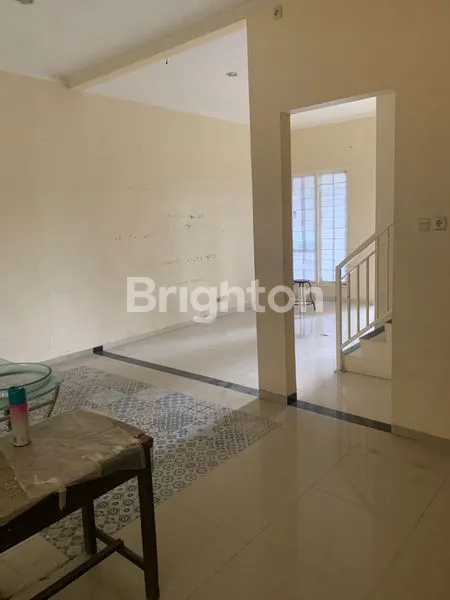 image RUMAH 2 LT WISATA SEMANGGI (3)