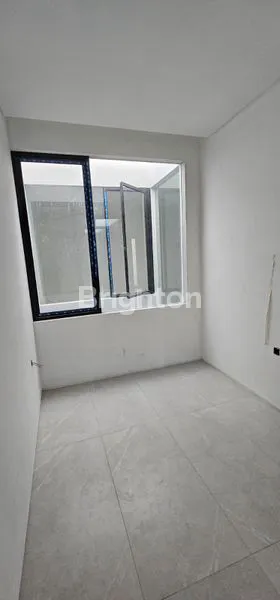 image MANYAR SPESIAL ROW 4 MOBIL!!! DESAIN MODERN, TATA RUANG LEGA. DEKAT GALAXY, PETRA, UNAIR, DAN ITS.  (5)