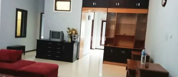 image RUMAH FURNISHED DI LOKASI STRATEGIS, PERUMAHAN RIVERSIDE, DEKAT DENGAN EXIT TOL SINGOSARI, HAWAII WATER PARK, BLIMBING, BALEARJOSARI, KOTA MALANG, JAWA TIMUR (6)