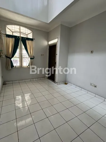 image RUMAH CANTIK TERAWAT (6)