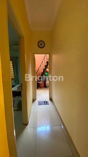 image RUMAH BAGUS SIAP HUNI DI CLUSTER BERYL GADING SERPONG (7)