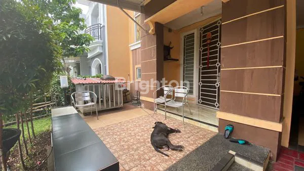 image RUMAH BAGUS SIAP HUNI DI CLUSTER BERYL GADING SERPONG (2)