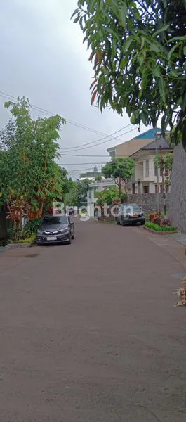 image RUMAH MEWAH 2 LANTAI SETRA DUTA - PREMIUM ONE GATE SYSTEM (2)