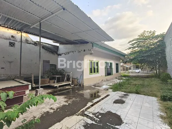 image TANAH BESERTA BANGUNAN DI LOKASI KEDIRI KOTA (4)