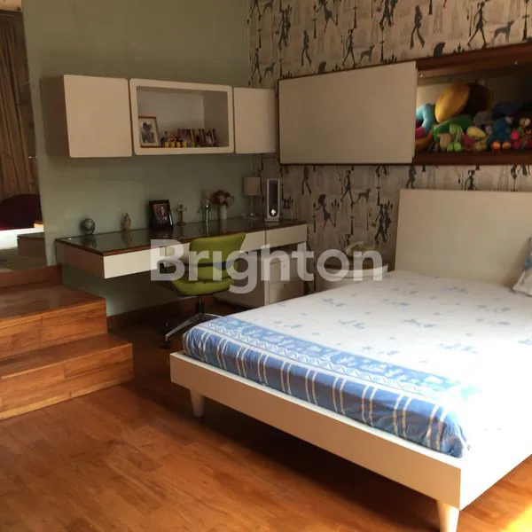 image RUMAH SUPER MEWAH DENGAN KOLAM RENANG AIR HANGAT DI LIPPO KARAWACI, TANGERANG (13)