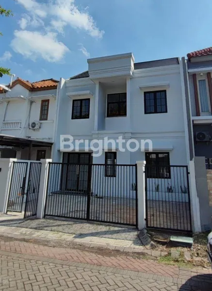image SIAP HUNI RUMAH 2 LANTAI VILLA SENTRA RAYA, CITRALAND SURABAYA BARAT (1)