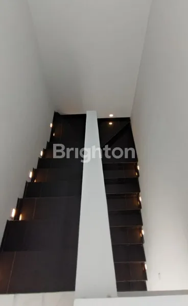 image SIAP HUNI RUMAH 2 LANTAI VILLA SENTRA RAYA, CITRALAND SURABAYA BARAT (5)