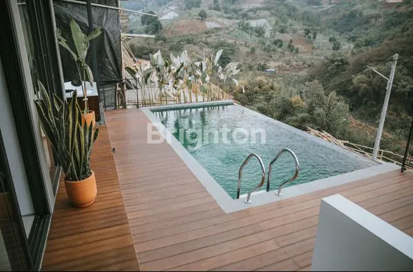 RUMAH PREMIUM VILLA DAGO DENGAN KOLAM RENANG DAN  ROOFTOP