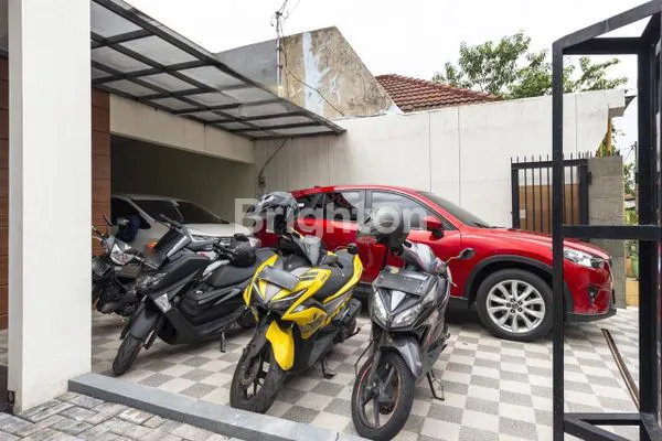 image RUMAH COCOK UNTUK KOS KOS AN BERSIH TERAWAT DEKAT PLAZA MARINA (1)