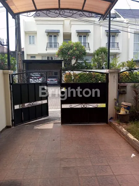 image RUMAH 2 LANTAI VILA TAMAN MERUYA (2)