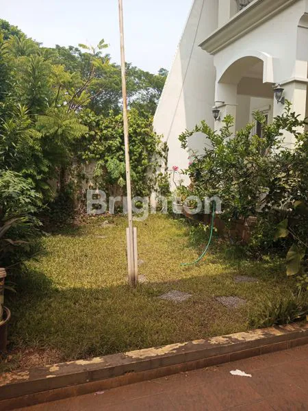 image RUMAH 2 LANTAI VILA TAMAN MERUYA (4)