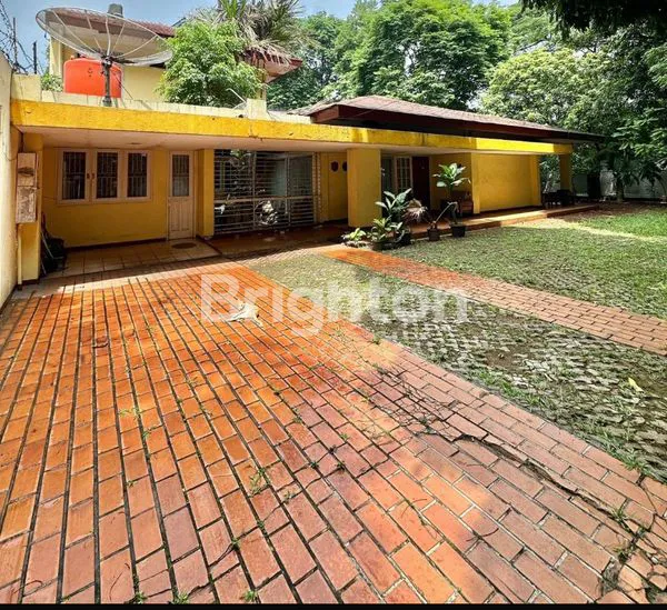 image RUMAH 1,5 LANTAI DENGAN LOKASI STRATEGIS DALAM AREA KUNINGAN JAYA MANDALA, JAKARTA SELATAN (1)