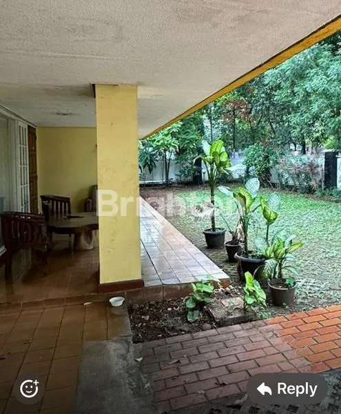 image RUMAH 1,5 LANTAI DENGAN LOKASI STRATEGIS DALAM AREA KUNINGAN JAYA MANDALA, JAKARTA SELATAN (4)