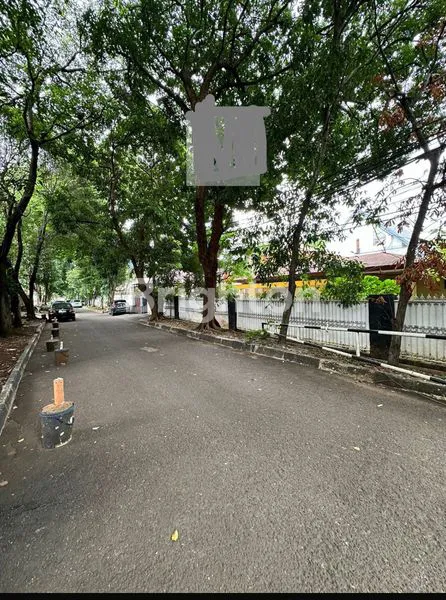 image RUMAH 1,5 LANTAI DENGAN LOKASI STRATEGIS DALAM AREA KUNINGAN JAYA MANDALA, JAKARTA SELATAN (8)
