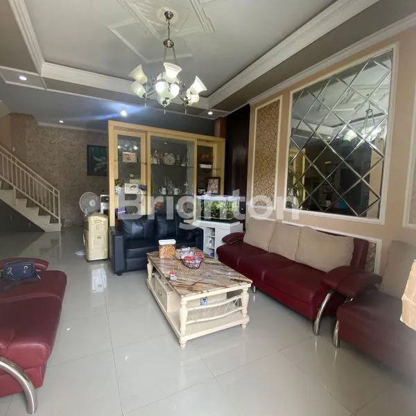 image RUMAH 2,5 LANTAI DI JL DANAU LIMBOTO (2)