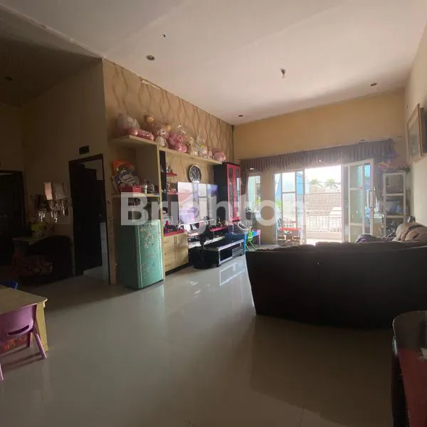 image RUMAH 2,5 LANTAI DI JL DANAU LIMBOTO (7)