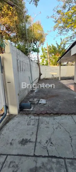 image RUMAH LUAS, BISA HITUNG TANAH, PARKIRAN LUAS, DARMO HARAPAN (7)