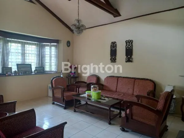 image RUMAH MEWAH TERAWAT DAERAH BUAH BATU (3)