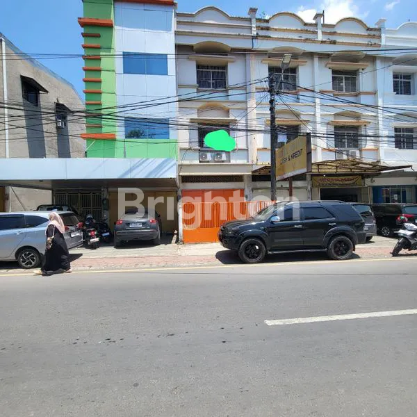 image RUKO STRATEGIS 3 LANTAI (2)