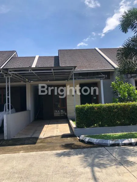 DIJUAL RUMAH MINIMALIS MODERN 1 LANTAI DI KAWASAN PERUMAHAN BANDUNG SELATAN YANG ASRI