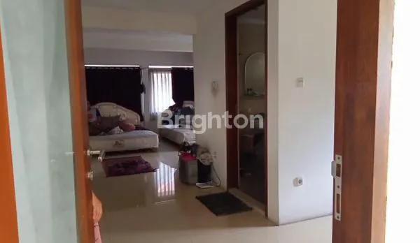 image RUMAH MEWAH DENGAN TAMAN YANG LUAS SIAP DI CIGADUNG  (8)