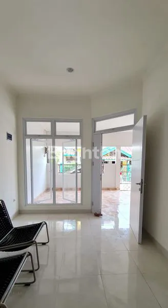 image RUMAH IDEAL SIAP HUNI 3 MENIT KE KOTA WISATA CIBUBUR (4)