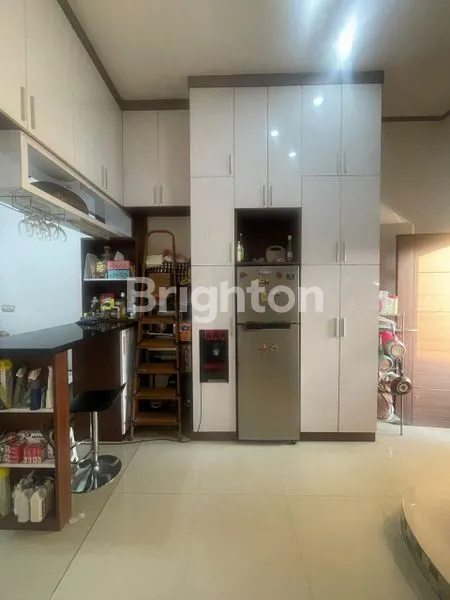 image TURUN HARGA ! RUMAH 2 LANTAI SEMI FURNISHED DI MEDAN SATRIA DEKAT KOTA HARAPAN INDAH BEKASI (5)