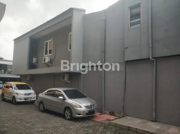 image DIJUAL RUKO 3 UNIT NYAMBUNG SEMUA (5)