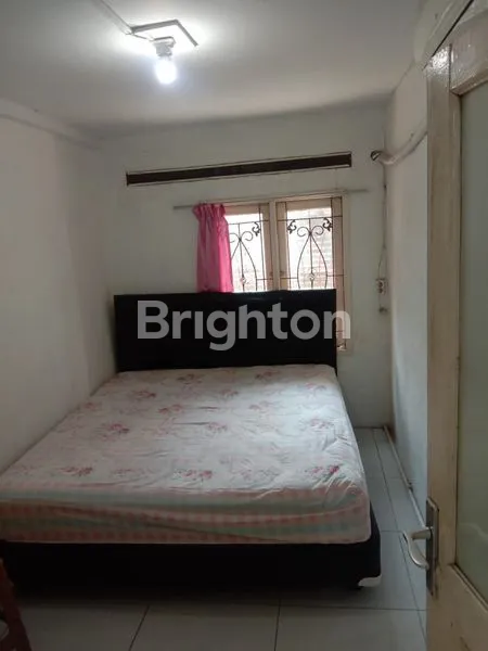 image RUMAH DI DEKAT BINUS ANGGREK COCOK UNTUK INVESTASI KEBON JETUK JAKARTA BARAT (3)