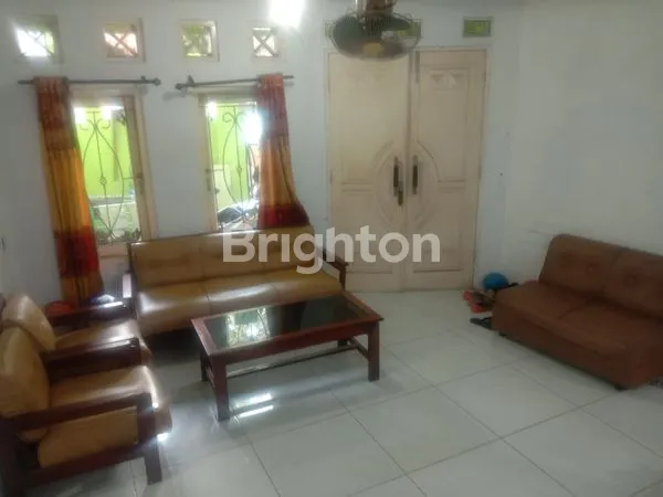 image RUMAH DI DEKAT BINUS ANGGREK COCOK UNTUK INVESTASI KEBON JETUK JAKARTA BARAT (4)