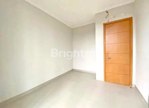 image RUMAH BOTANY HILLS FATMAWATI CITY CENTER 6X10 M 3 BR SEMI FURNISHED JAKARTA SELATAN (5)