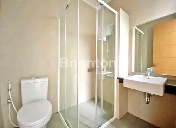 image RUMAH BOTANY HILLS FATMAWATI CITY CENTER 6X10 M 3 BR SEMI FURNISHED JAKARTA SELATAN (6)