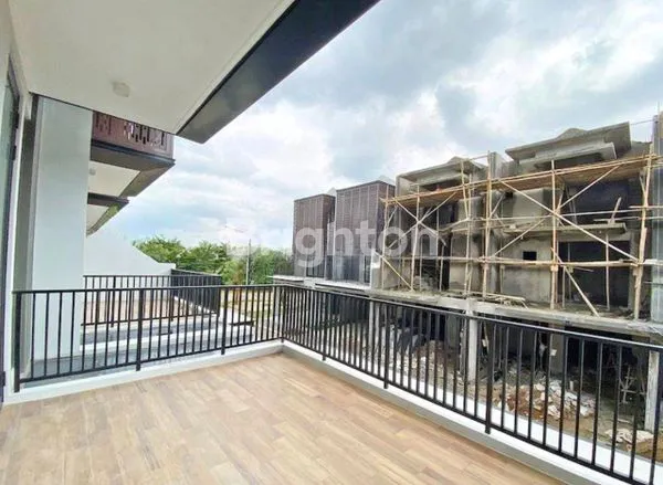 image RUMAH BOTANY HILLS FATMAWATI CITY CENTER 6X10 M 3 BR SEMI FURNISHED JAKARTA SELATAN (8)