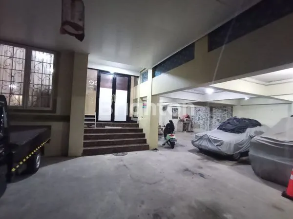 image RUMAH LUAS DIKAWASAN PERUMAHAN ELITE CIBUBUR (1)