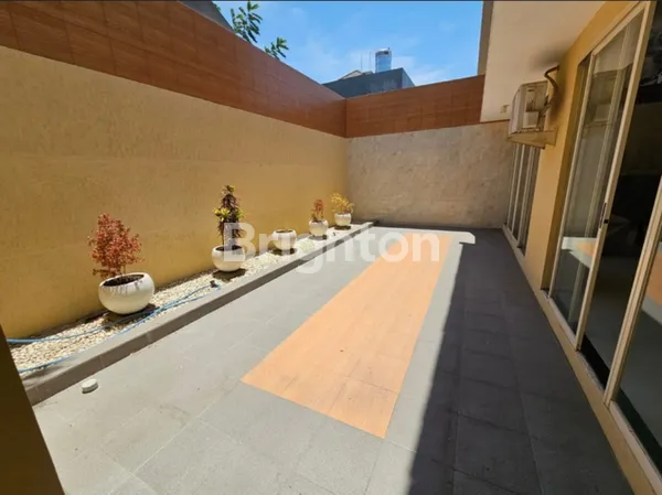 image RUMAH BARU RENOVASI BONUS FURNISH ROYAL RESIDENCE WIYUNG, SURABAYA (5)