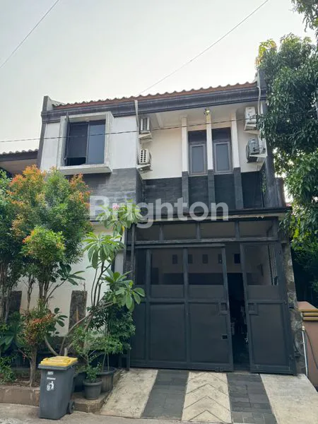 image RUMAH 3 LANTAI DI GRIYA DEPOK (1)