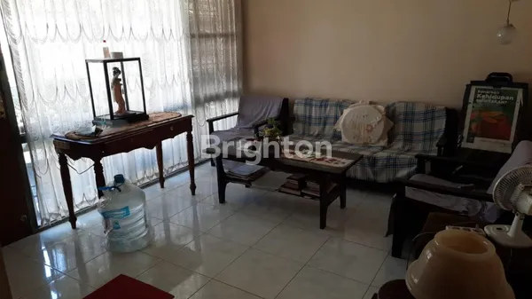 image RUMAH KENDANGSARI TERAWAT LUAS 1 LANTAI DEKAT UBAYA TENGGILIS, JEMURSARI, PRAPEN, PANJANG JIWO, A YANI, MARGOREJO, RUNGKUT SIER, SIDOSERMO, PLAZA MARINA, TRANSMART, KUTISARI, SIWALANKERTO PETRA (2)