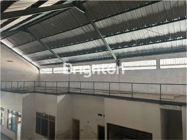 image GUDANG MURAH MILIK PRIBADI SIAP PAKAI LOKASI STRATEGIS JALAN RANGKAH SURABAYA (2)