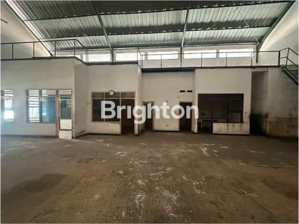 image GUDANG MURAH MILIK PRIBADI SIAP PAKAI LOKASI STRATEGIS JALAN RANGKAH SURABAYA (6)