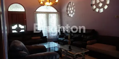 image RUMAH + FURNITURE LENGKAP RUNGKUT ASRI TIMUR (AC, TV, WATERHEATER, KULKAS, SPRINGBED, SOFA, MEJA MAKAN DLL) (2)